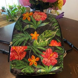 Mini backpack Victoria’s Secret never used
